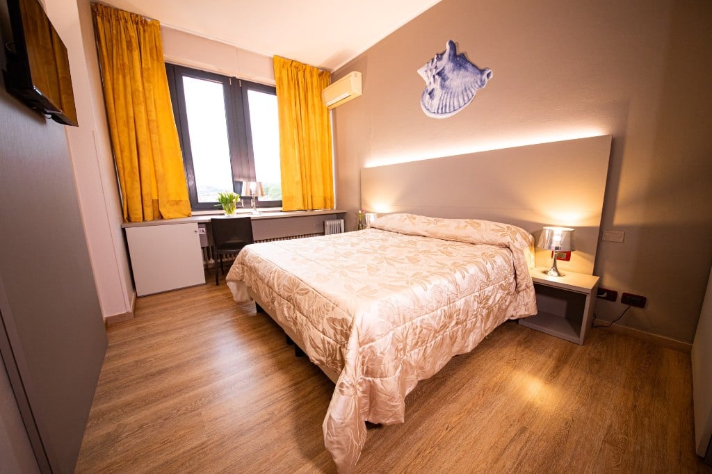 Chambres et extérieur Hotel Italia Lerici — foto 4
