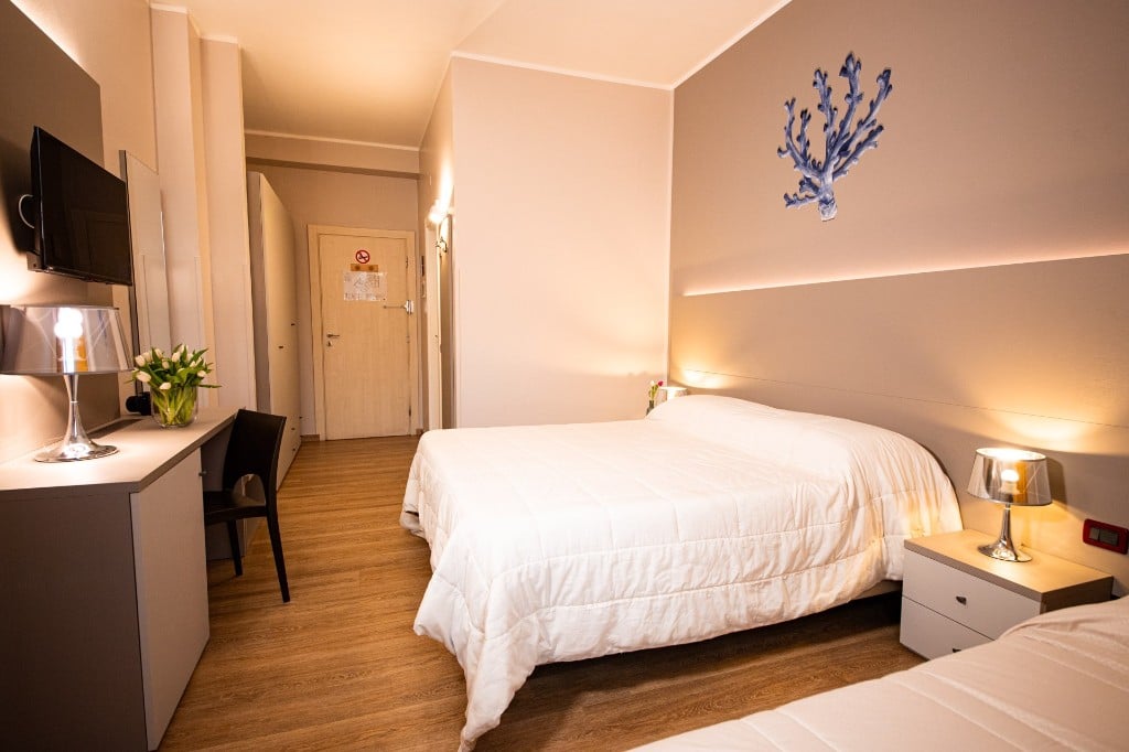 Chambres et extérieur Hotel Italia Lerici — foto 5